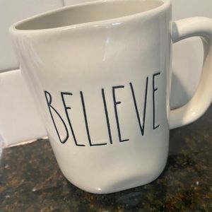 RAE DUNN- Believe mug